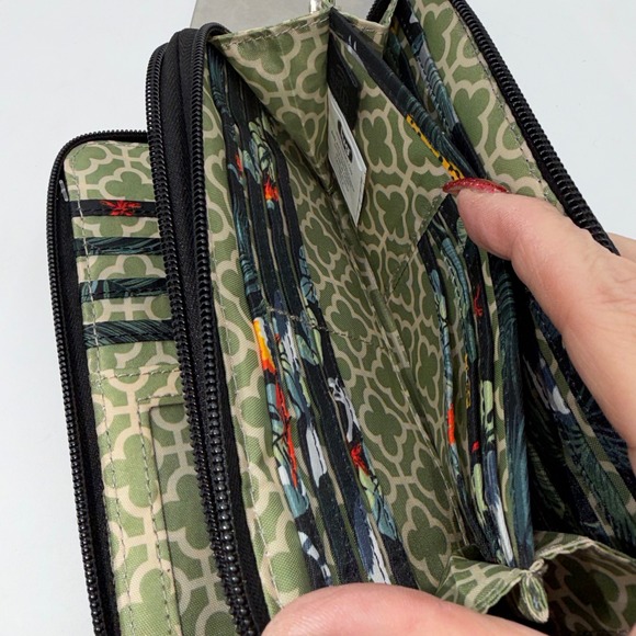 LUG Australia Jungle Safari Elephants Cheetahs Zip Around Wallet Clutch - Picture 7 of 11